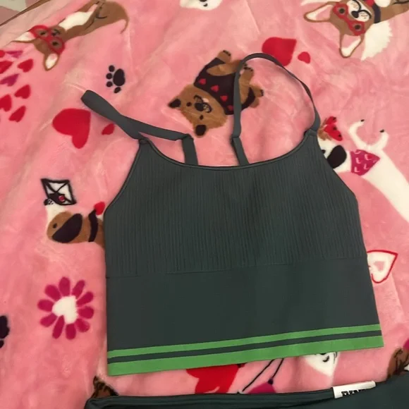 PINK sports bra and skirt set nwt - Picture 2 of 6